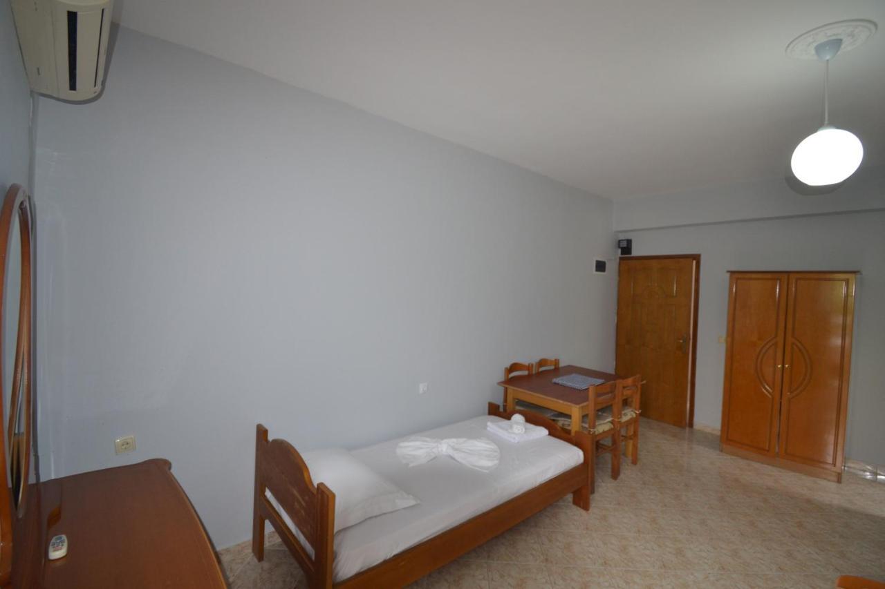 Villa Shqiponja Sarande Luaran gambar