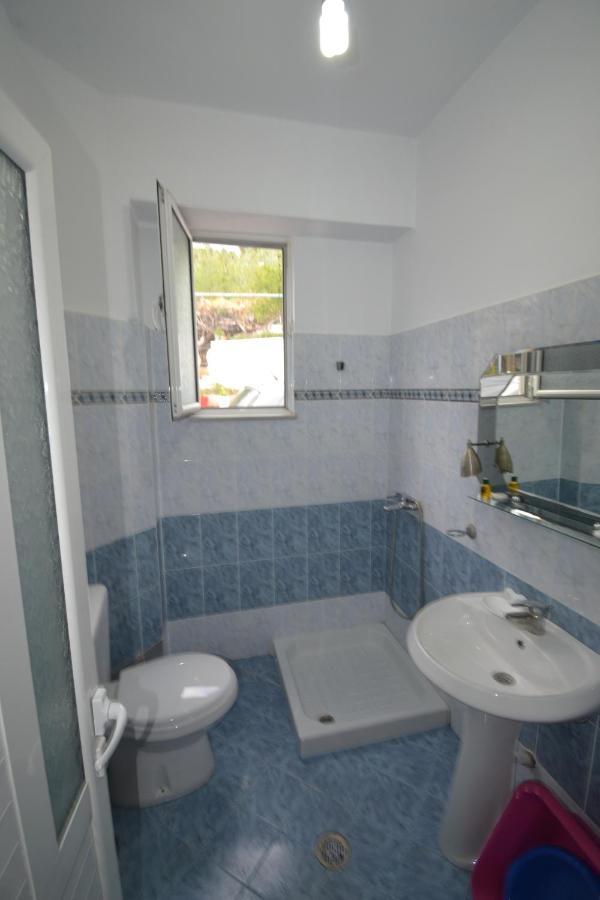 Villa Shqiponja Sarande Luaran gambar